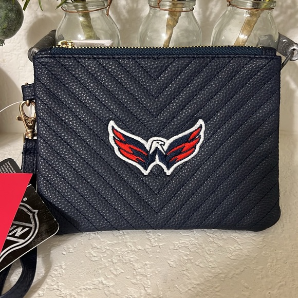 NWT Washington Capitals Penny, Vegan Leather Wristlet, Official Licensed NHL - Picture 2 of 8